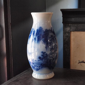 Японская ваза "Пейзаж", керамика